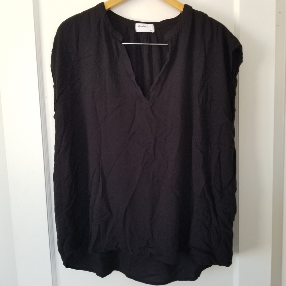 Allen Allen black V-neck cap sleeve tunic top